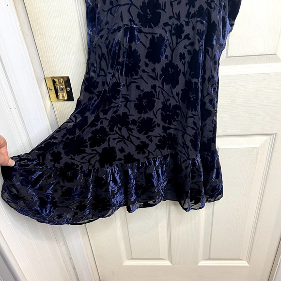 LoveShackFancy Alanis V-Neck Burnout Blue Velvet Ruffle Mini Dress Blue Size 6 - Picture 7 of 9